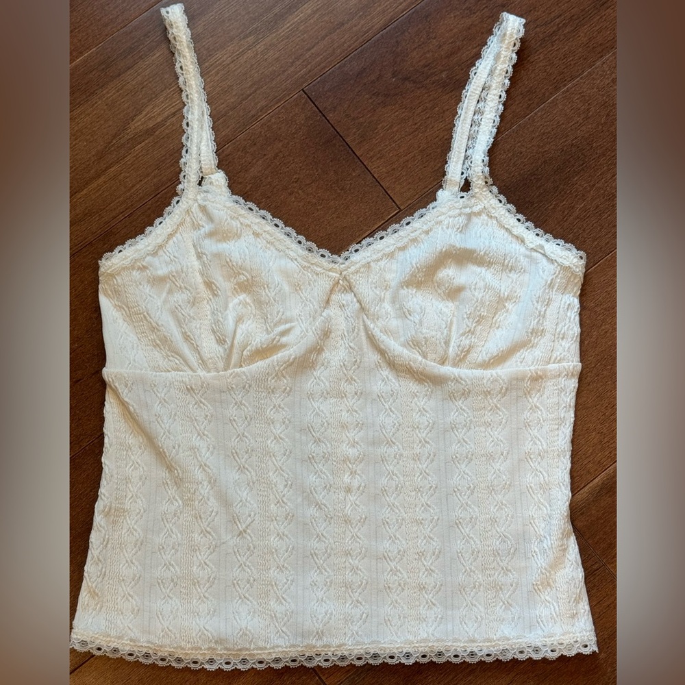 NWOT NO BOUNDARIES Elegant Cream Lace Women's Top